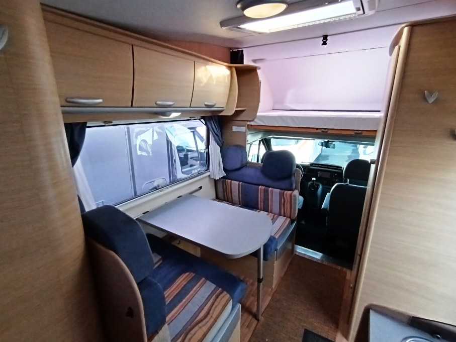 roller-team-autoroller-garage-mansardato-barberacaravan-castelboglione-at-5
