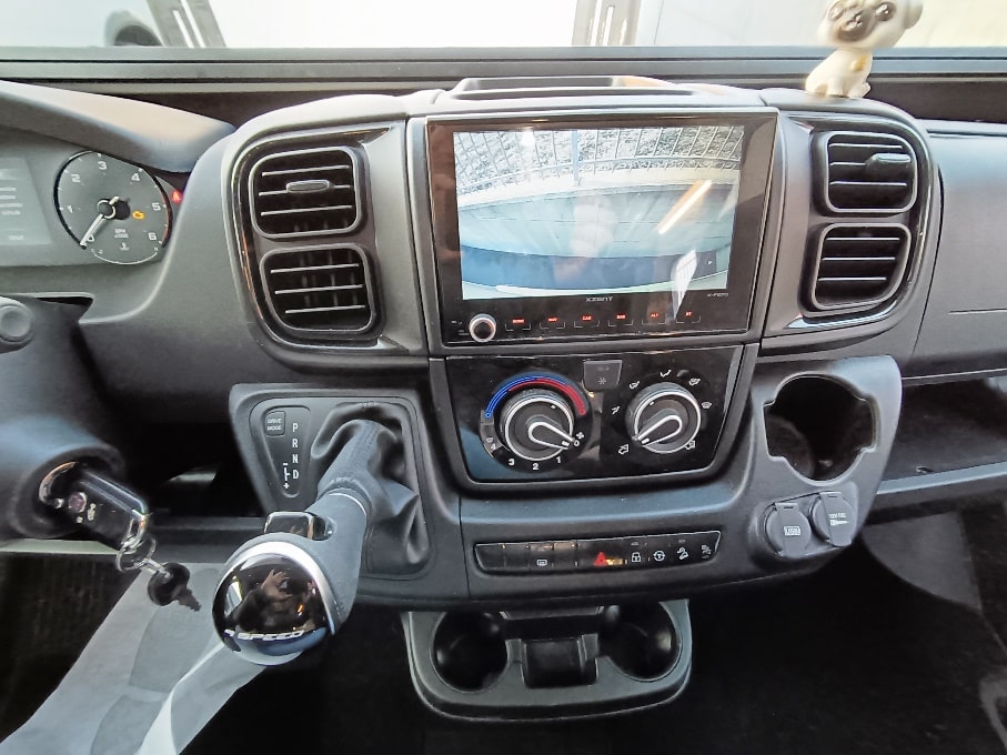 challenger-337ga-graphite-vip-gemelli-cambioautomatico-semintegrale-barberacaravan-castelboglione-at-17