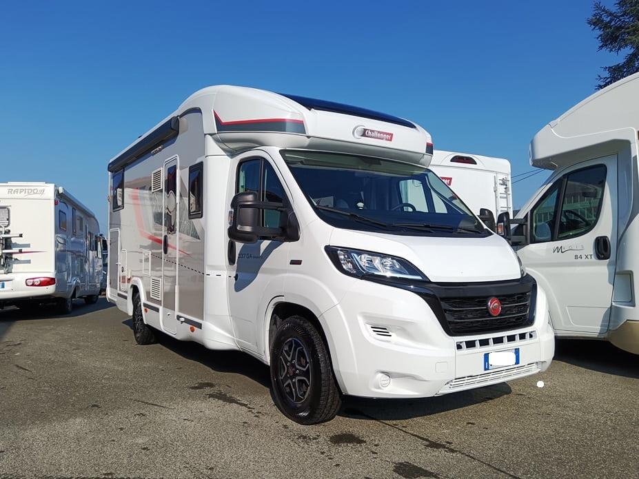 challenger-337ga-graphite-vip-gemelli-cambioautomatico-semintegrale-barberacaravan-castelboglione-at-2