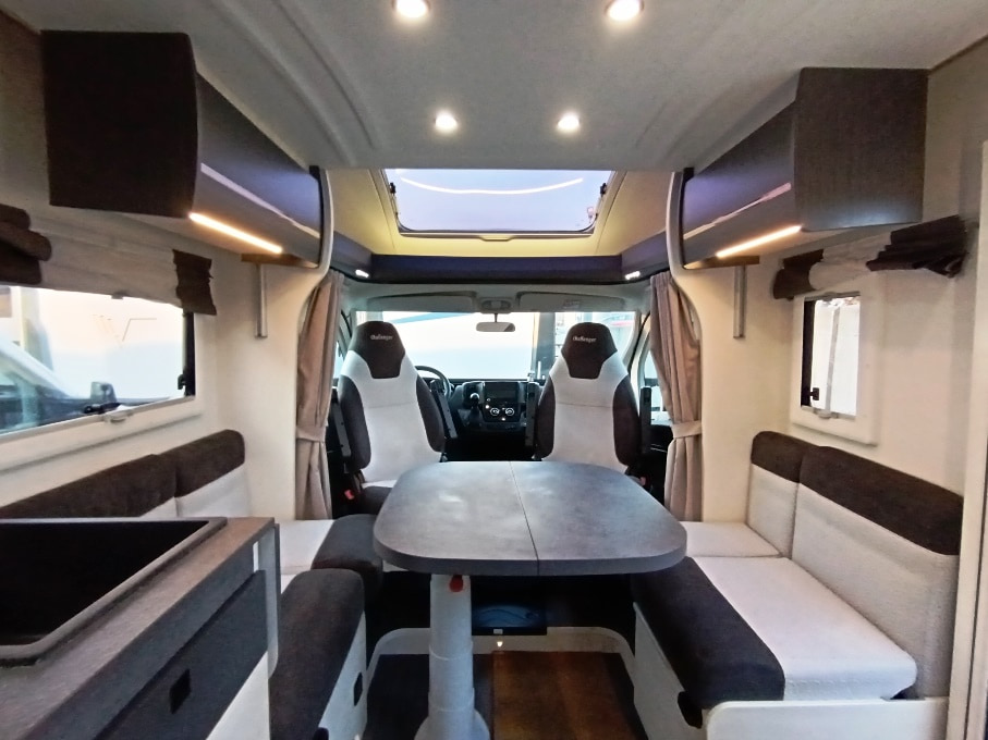 challenger-337ga-graphite-vip-gemelli-cambioautomatico-semintegrale-barberacaravan-castelboglione-at-6