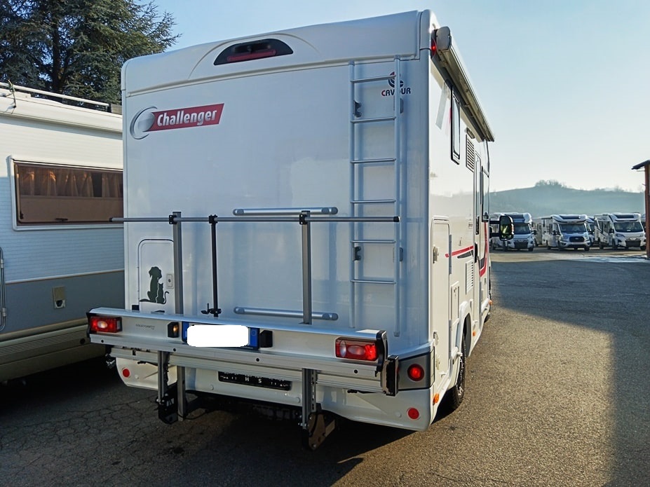 challenger-250-premium-semintegrale-corto-litio-portamoto-barberacaravan-castelboglione-at-2