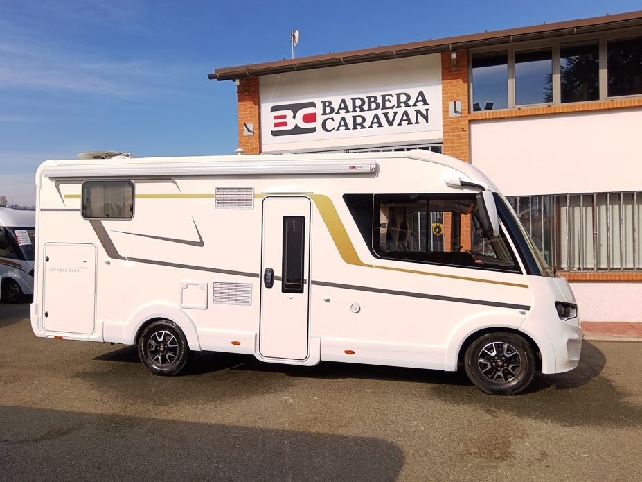 eura-mobil-integraline-695qb-motorhome-lettonautico-alde-barberacaravan-castelboglione-at-2