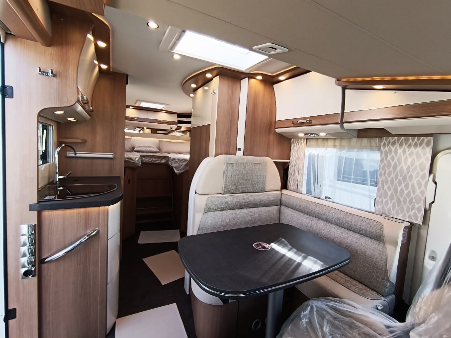 malibu-reisemobil-i-441-le-motorhome-corto-gemelli-barberacaravan-castelboglione-at-4