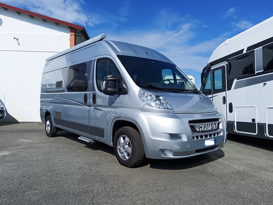hymer-car-322-van-furgonato-barberacaravan-castelboglione-at-1
