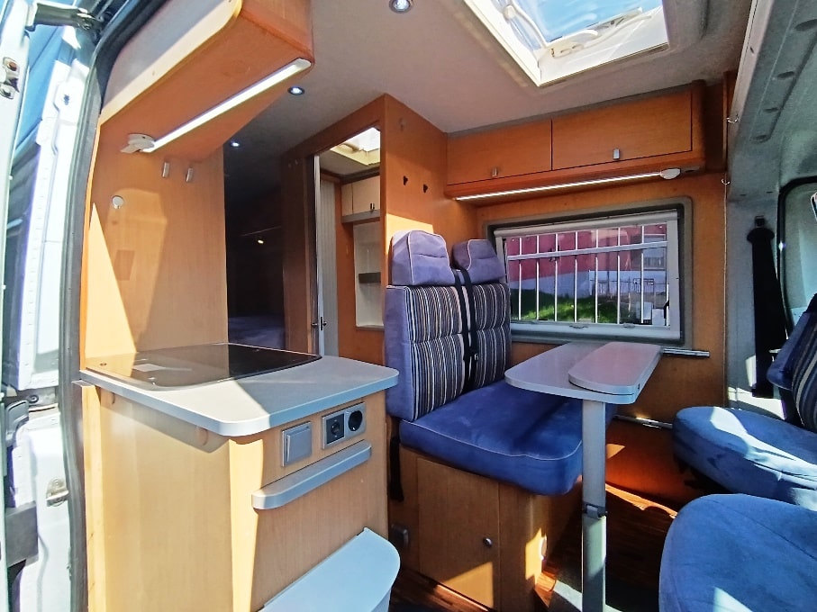 hymer-car-322-van-furgonato-barberacaravan-castelboglione-at-5