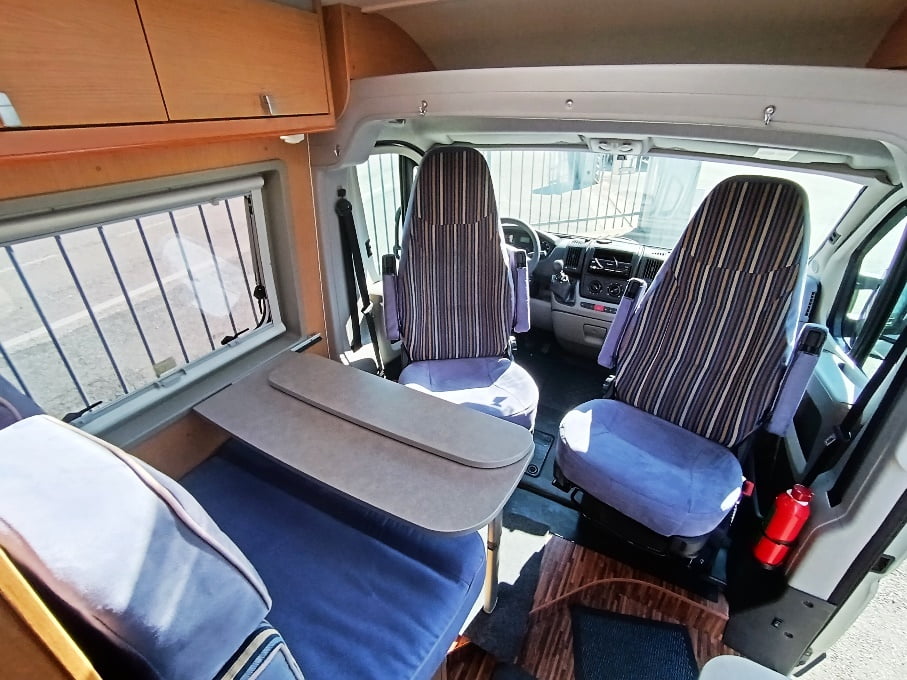 hymer-car-322-van-furgonato-barberacaravan-castelboglione-at-8