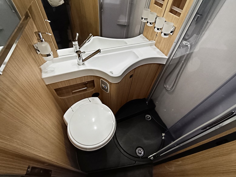 malibu-reisemobil-2026-barberacaravan-castelboglione-at-13