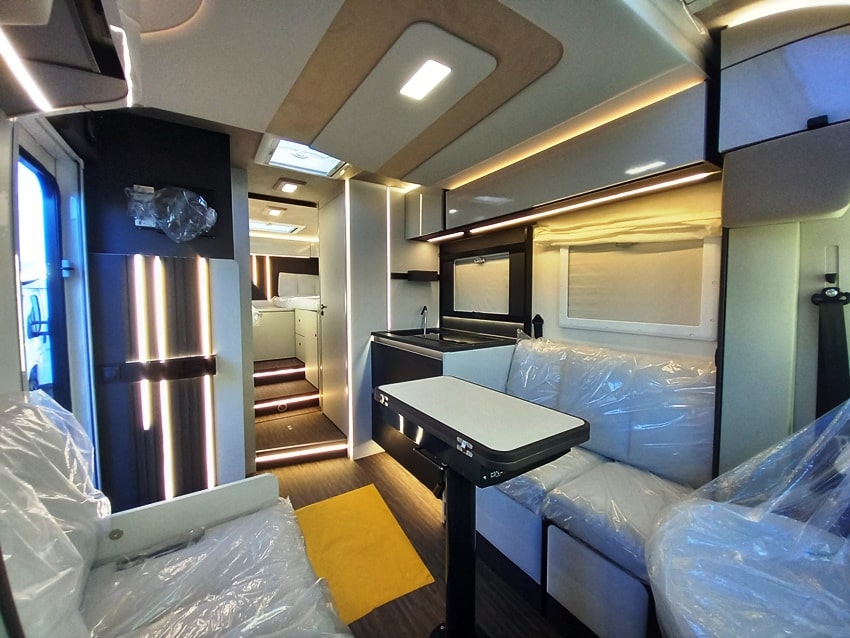 mobilvetta-kea-p86-lettigemelli-facetoface-barberacaravan-castelboglione-at-4