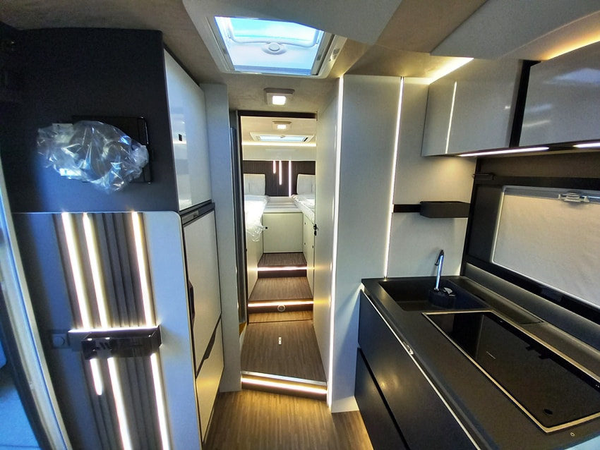 mobilvetta-kea-p86-lettigemelli-facetoface-barberacaravan-castelboglione-at-6