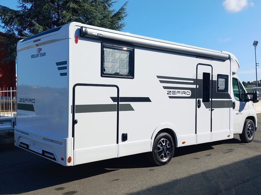 rollerteam-zefiro-287tl-gemelli-facetoface-barberacaravan-castelboglione-at-18