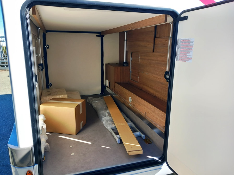 elnagh-baron-560-garage-699-ducato-barberacaravan-castelboglione-at-2