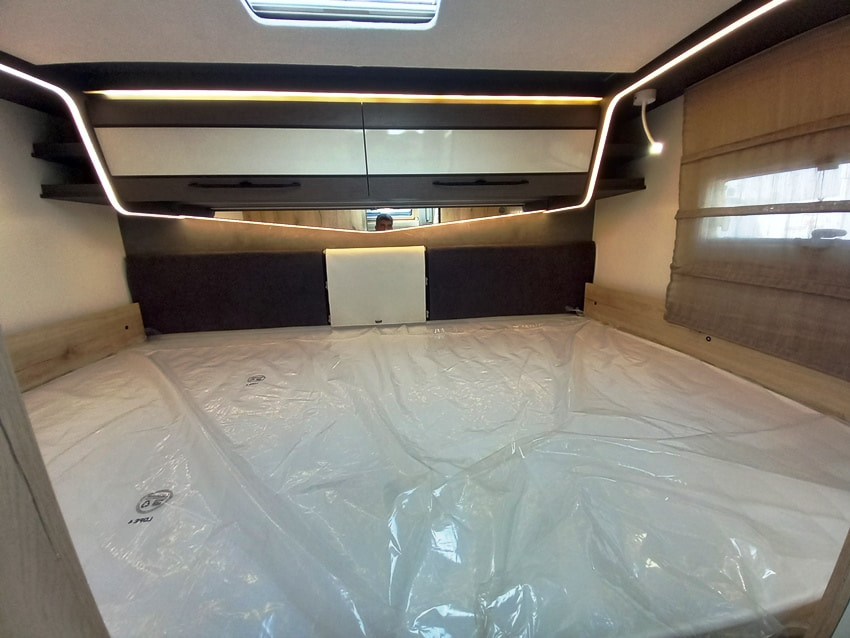 elnagh-t-loft-450-699-barberacaravan-castelboglione-at-10
