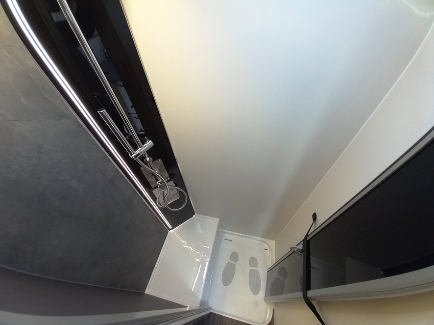 elnagh-t-loft-450-699-barberacaravan-castelboglione-at-11