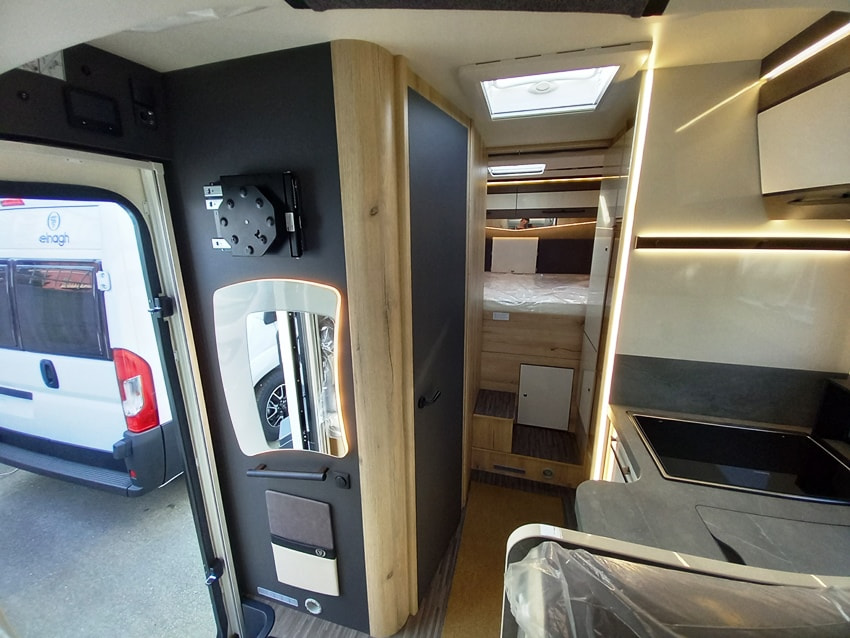 elnagh-t-loft-450-699-barberacaravan-castelboglione-at-8