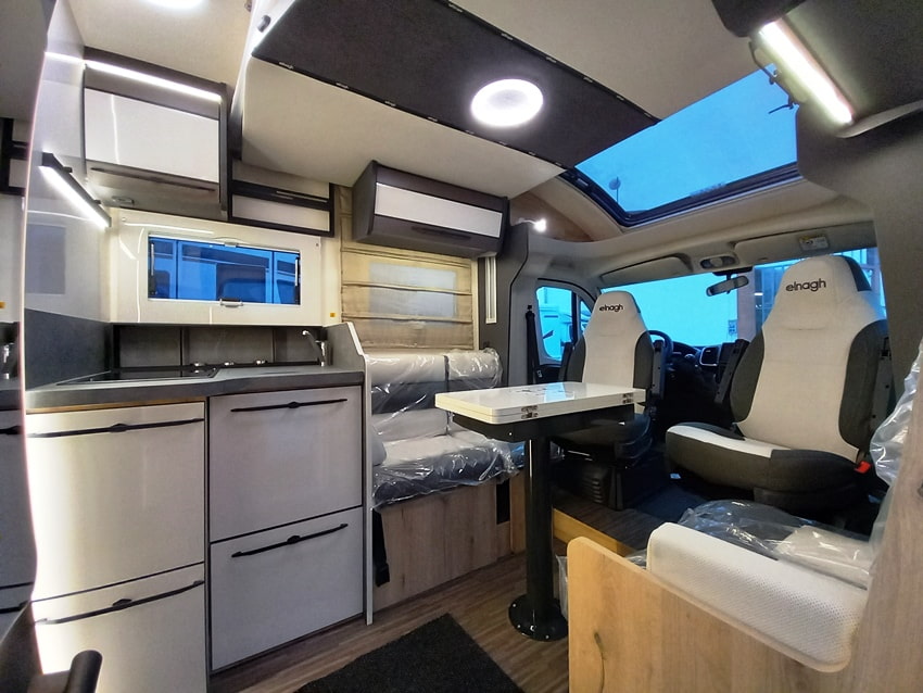 elnagh-t-loft-532-gemelli-barberacaravan-castelboglione-at-5