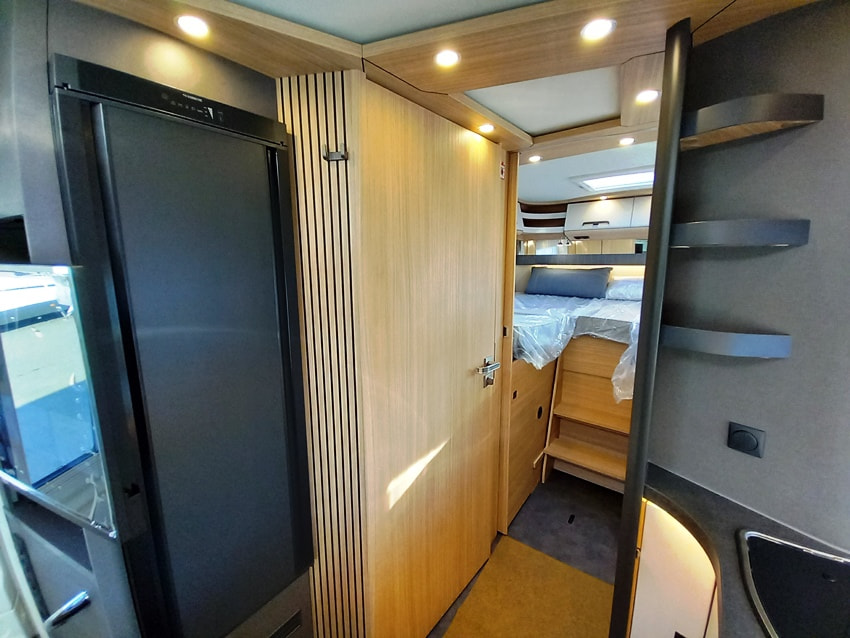 malibu-reisemobil-i-450-rb-le-motorhome-gemelli-barberacaravan-castelboglione-at-10
