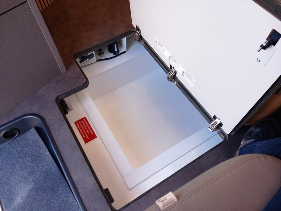 malibu-reisemobil-i-450-rb-le-motorhome-gemelli-barberacaravan-castelboglione-at-18