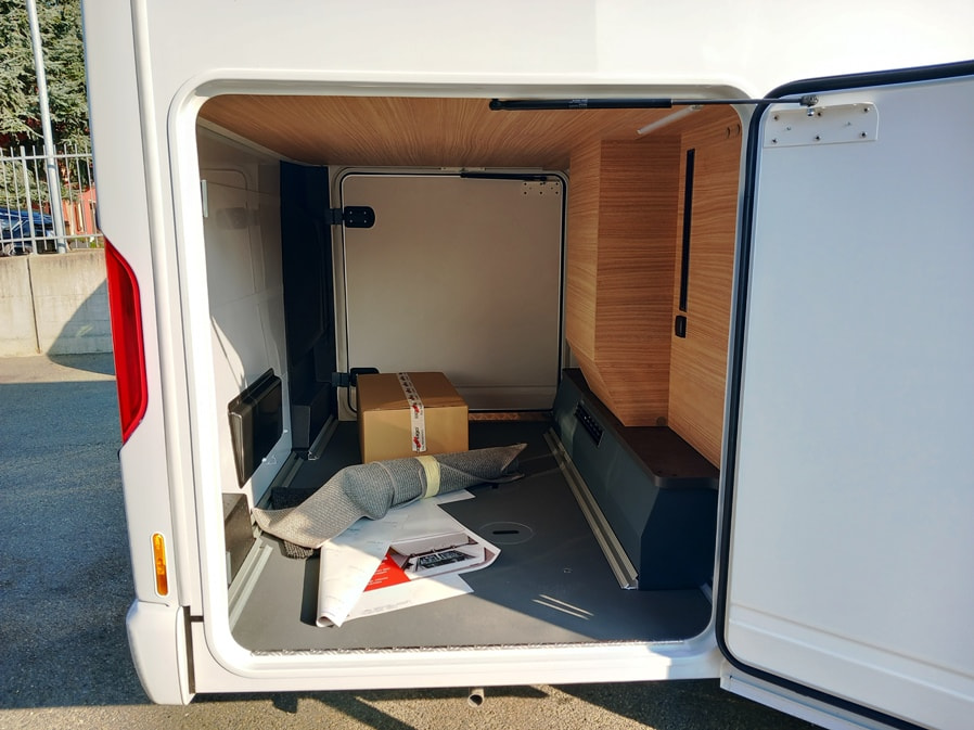 malibu-reisemobil-i-450-rb-le-motorhome-gemelli-barberacaravan-castelboglione-at-23