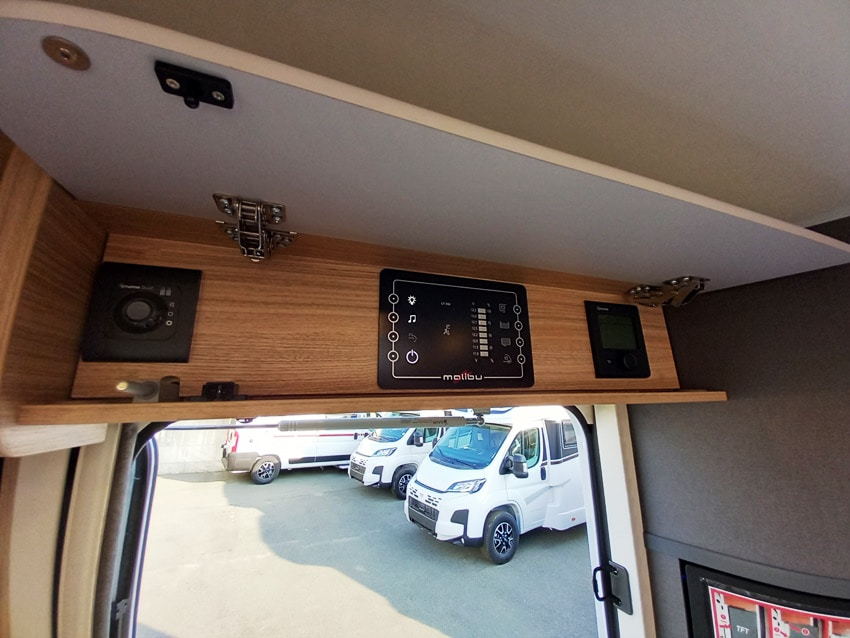 malibu-reisemobil-i-450-rb-le-motorhome-gemelli-barberacaravan-castelboglione-at-27