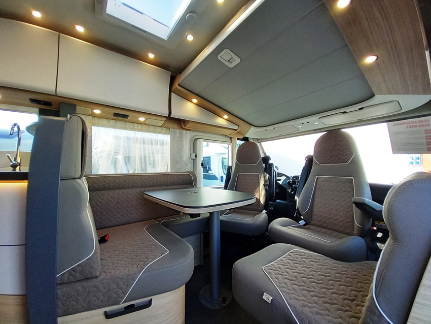 malibu-reisemobil-i-450-rb-le-motorhome-gemelli-barberacaravan-castelboglione-at-4