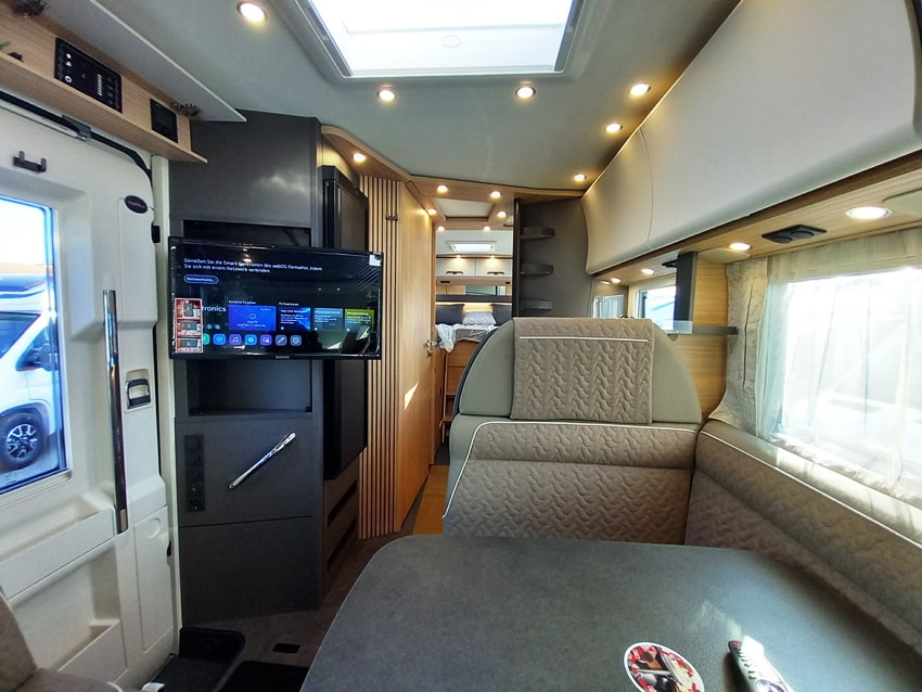 malibu-reisemobil-i-450-rb-le-motorhome-gemelli-barberacaravan-castelboglione-at-6