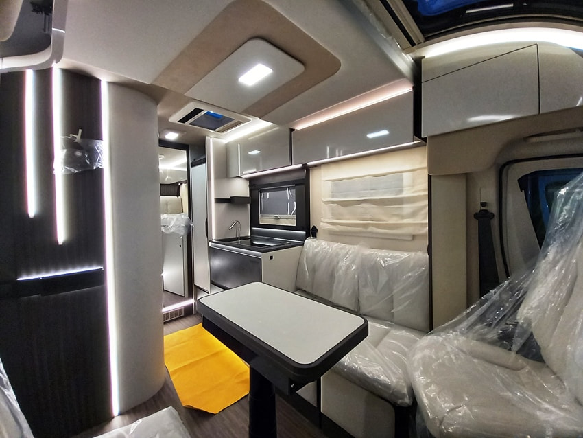 mobilvetta-kea-kompakt-64-gemelli-compatto-barberacaravan-castelboglione-at-5