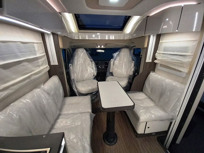 mobilvetta-kea-kompakt-64-gemelli-compatto-barberacaravan-castelboglione-at-7