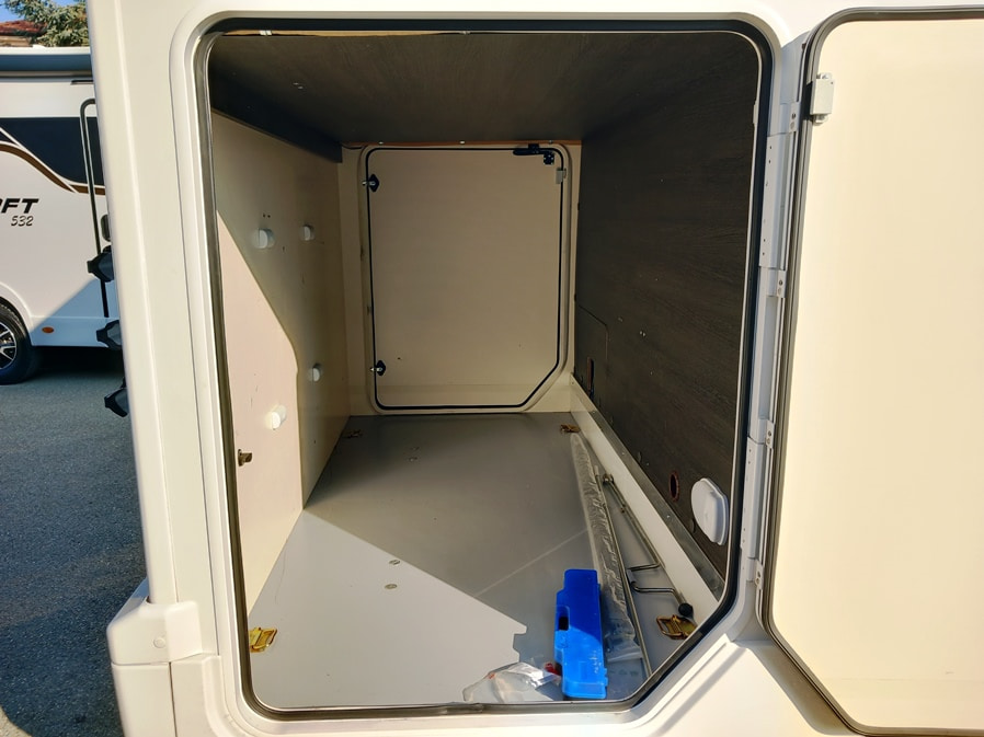 roolerteam-kronos-285tl-gemelli-automatico-ford-barberacaravan-castelboglione-at-3