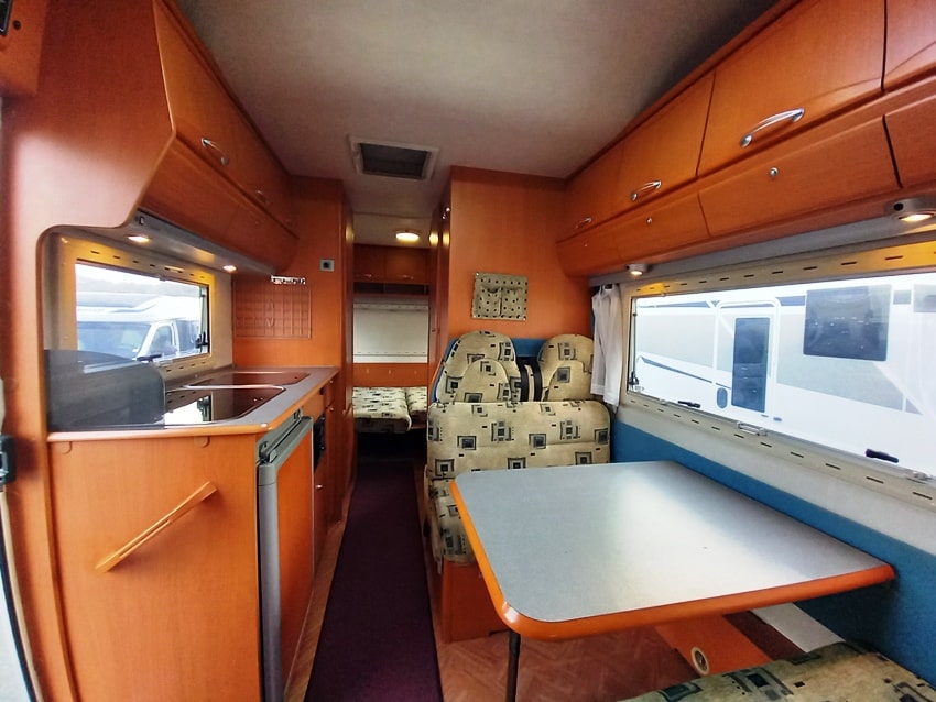 adria-coral-660-du-mansardato-2800-barberacaravan-castelboglione-at-5