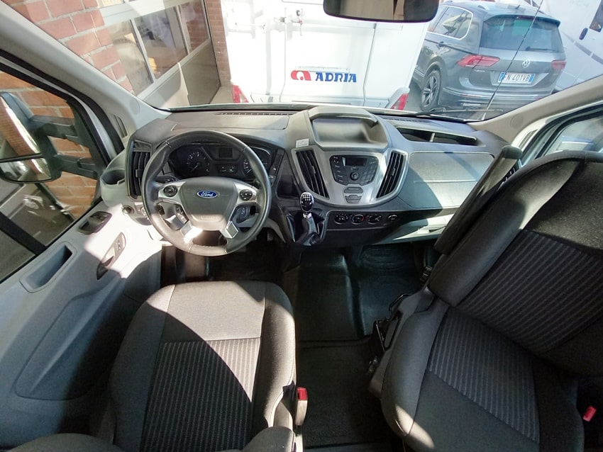 challenger-c394ga-mansardato-garage-barberacaravan-castelboglione-at-19