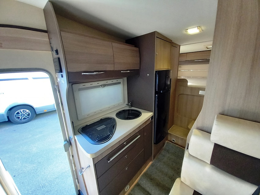 challenger-c394ga-mansardato-garage-barberacaravan-castelboglione-at-9