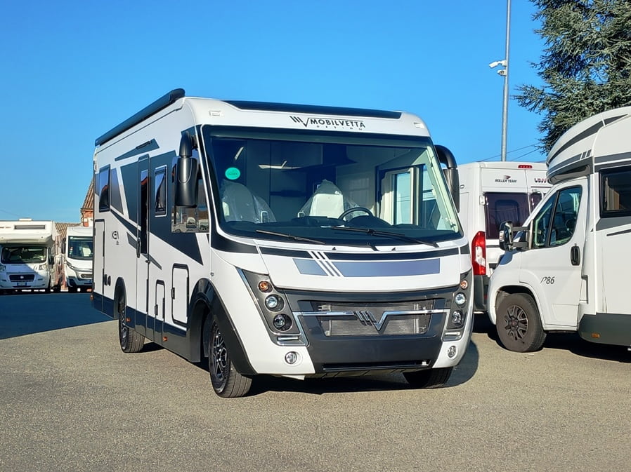 mobilvetta-kea-i-86-motorhome-automatico-180cv-gemelli-barberacaravan-castelboglione-at-2