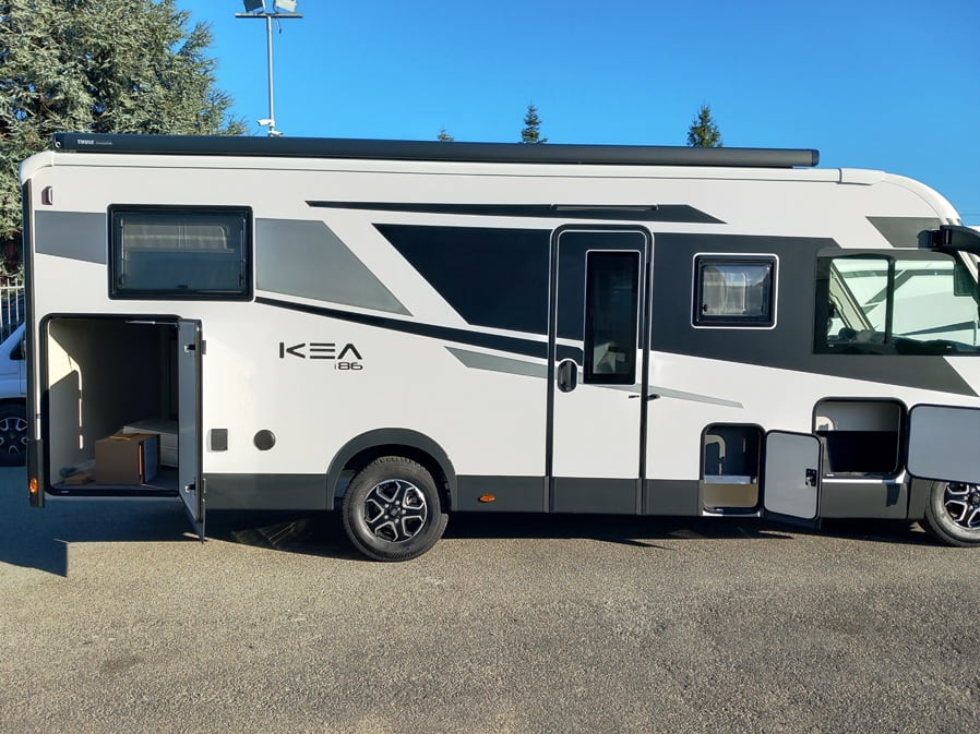 mobilvetta-kea-i-86-motorhome-automatico-180cv-gemelli-barberacaravan-castelboglione-at-3