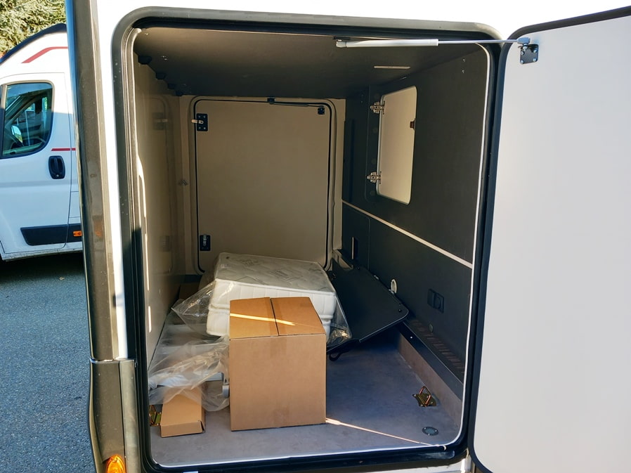 mobilvetta-kea-i-86-motorhome-automatico-180cv-gemelli-barberacaravan-castelboglione-at-4