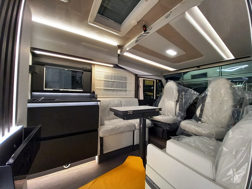 mobilvetta-kea-i-86-motorhome-automatico-180cv-gemelli-barberacaravan-castelboglione-at-5