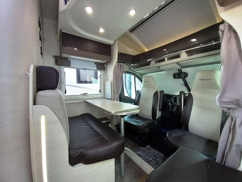 challenger-genesis-194-semintegrale-corto-compatto-599-barberacaravan-castelboglione-at-6