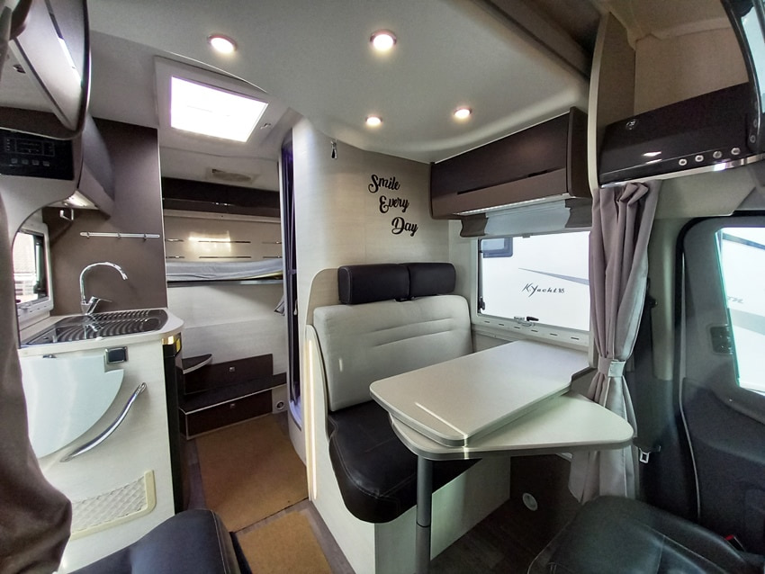 challenger-genesis-194-semintegrale-corto-compatto-599-barberacaravan-castelboglione-at-7