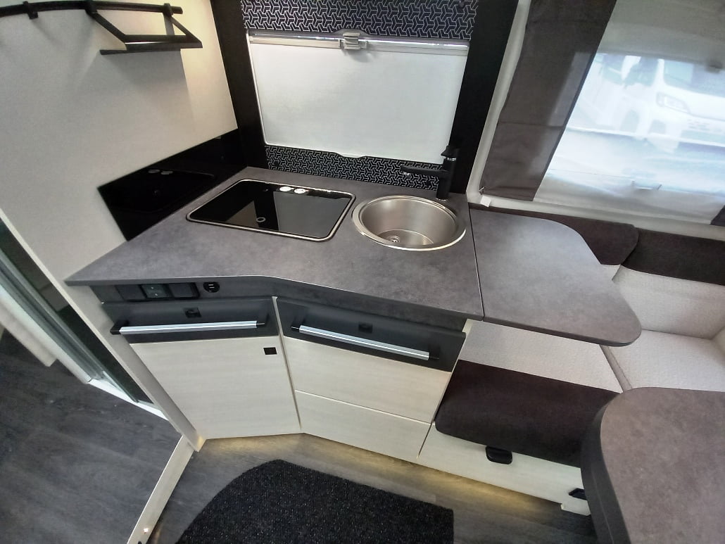 challenger-328-graphite-vip-nautico-automatico-compatto-barberacaravan-castelboglione-at-14