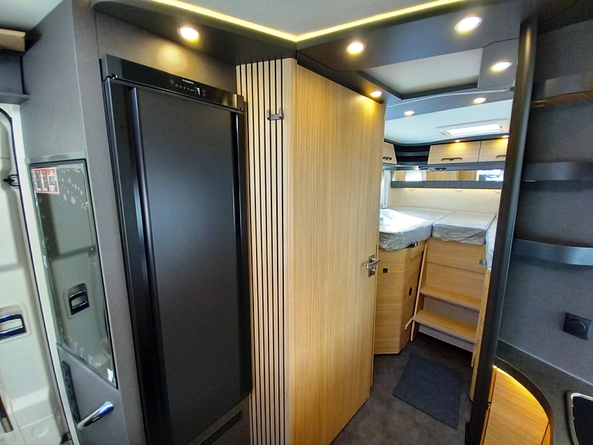 malibu-reisemobil-i-450-rb-le-motorhome-gemelli-barberacaravan-castelboglione-at-14