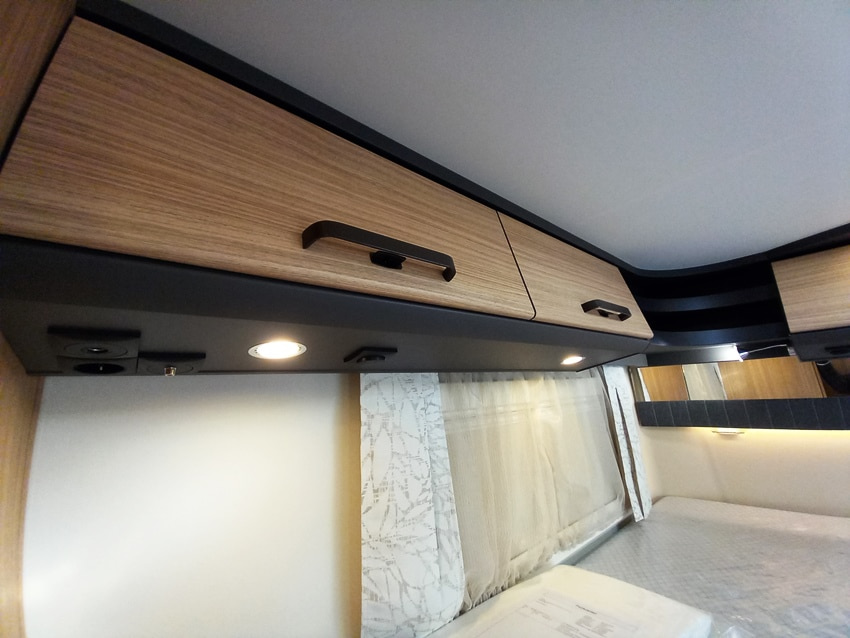 malibu-reisemobil-i-450-rb-le-motorhome-gemelli-barberacaravan-castelboglione-at-20