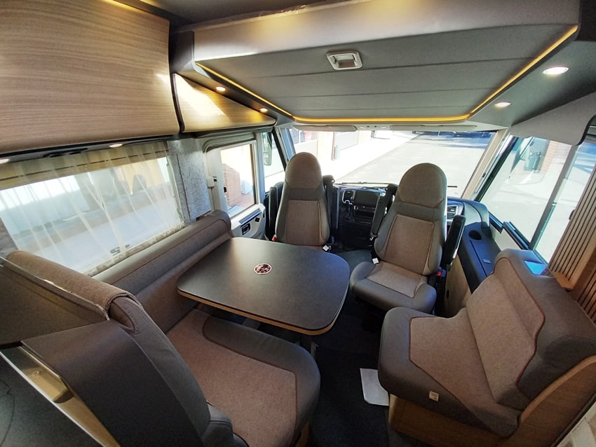 malibu-reisemobil-i-450-rb-le-motorhome-gemelli-barberacaravan-castelboglione-at-9