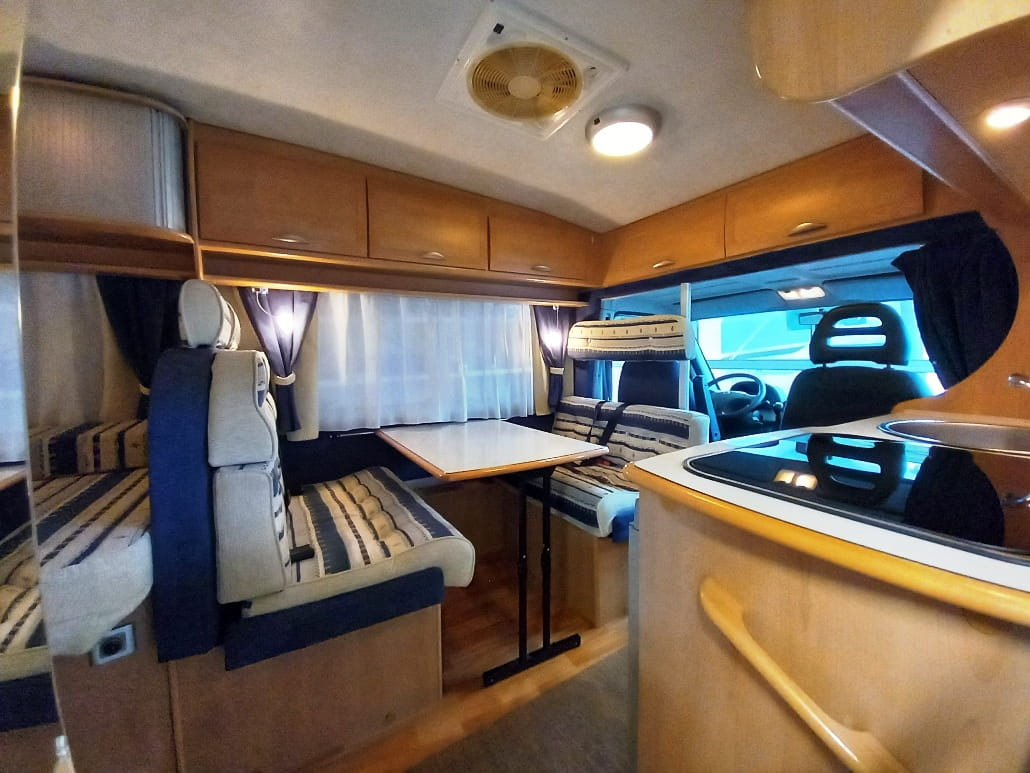 mclouis-glen-262-semintegrale-corto-barberacaravan-castelboglione-at-5