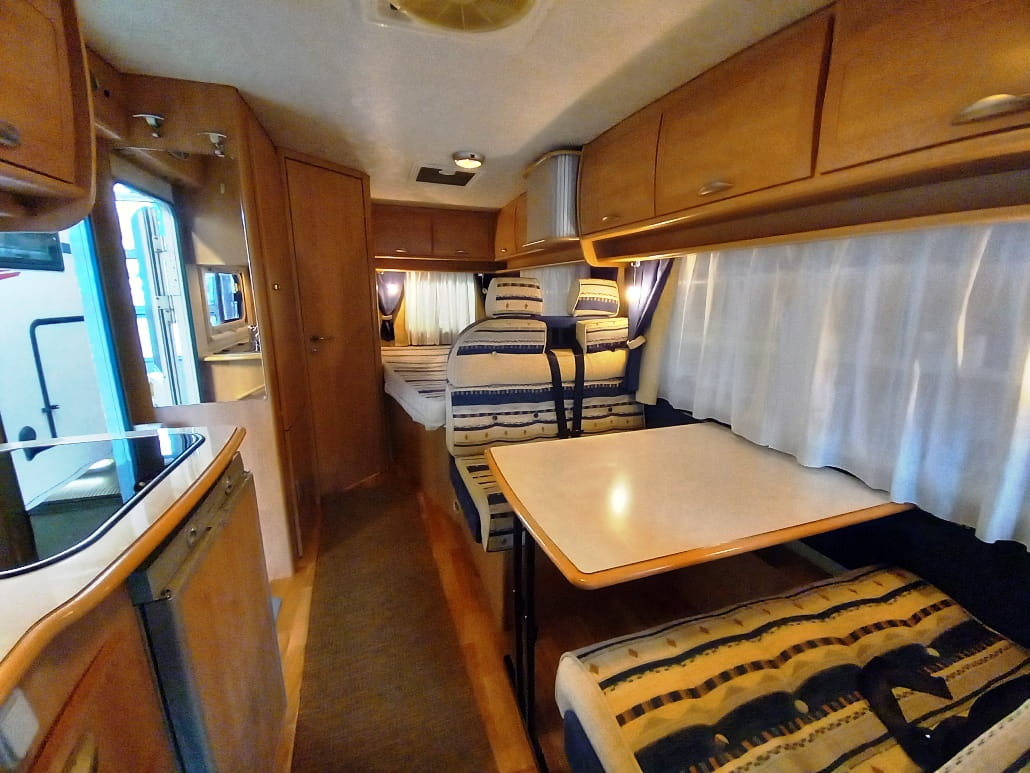 mclouis-glen-262-semintegrale-corto-barberacaravan-castelboglione-at-8