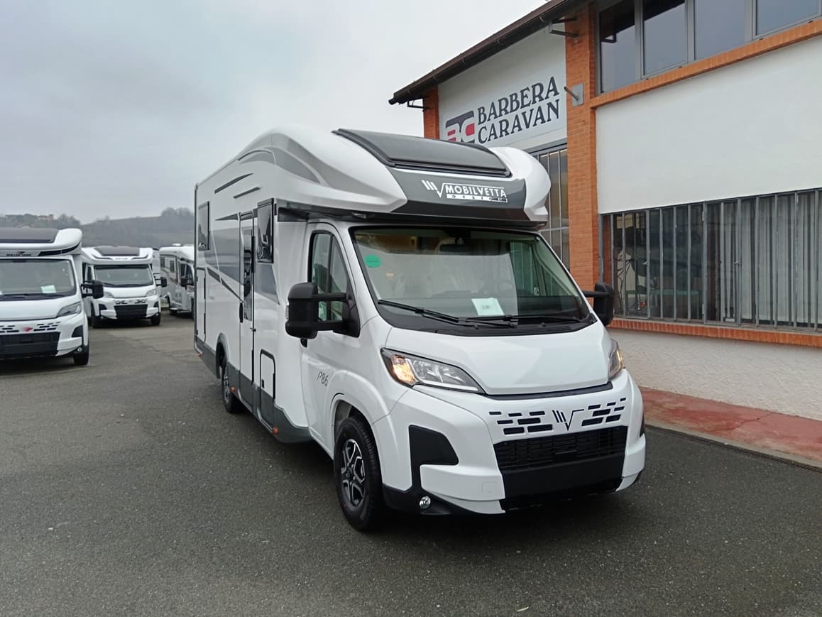 mobilvetta-krosser-86-gemelli-automatico-180-doppiopavimento-barberacaravan-castelboglione-at-2
