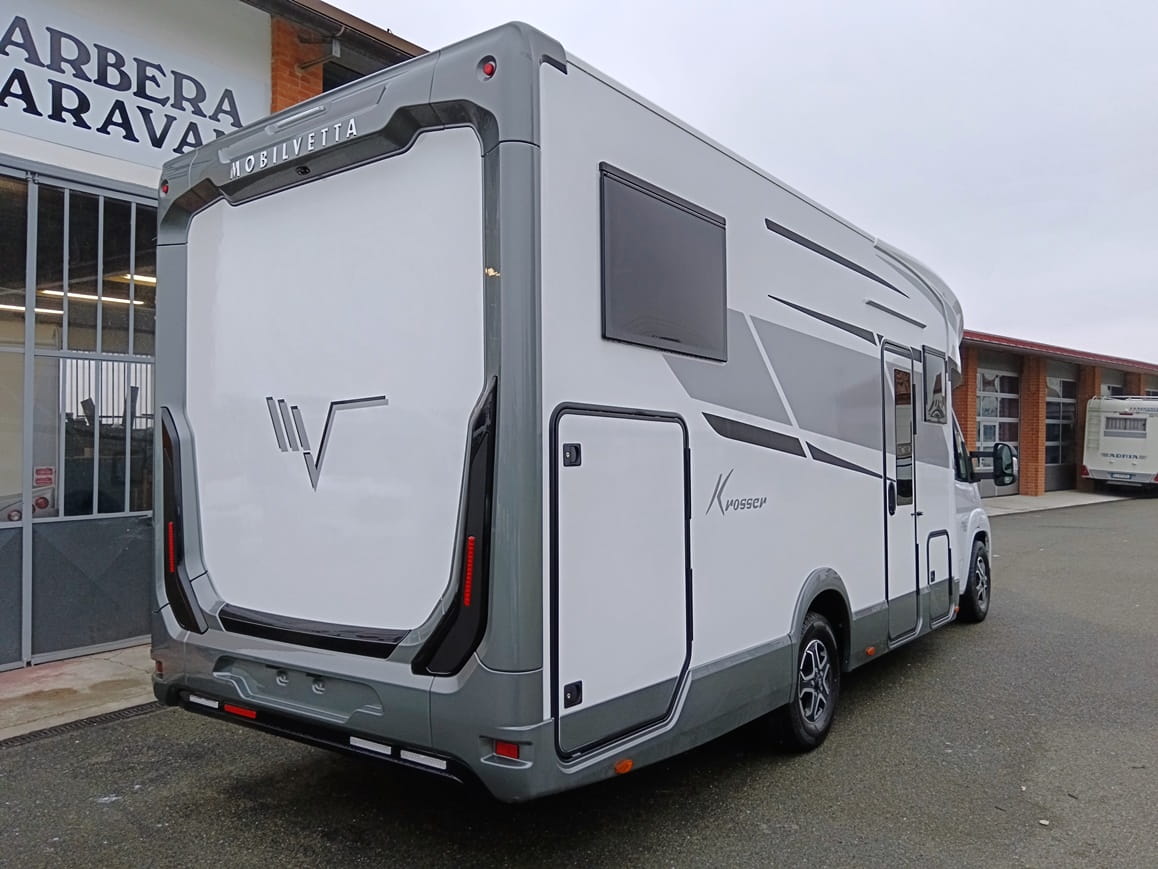 mobilvetta-krosser-86-gemelli-automatico-180-doppiopavimento-barberacaravan-castelboglione-at-3