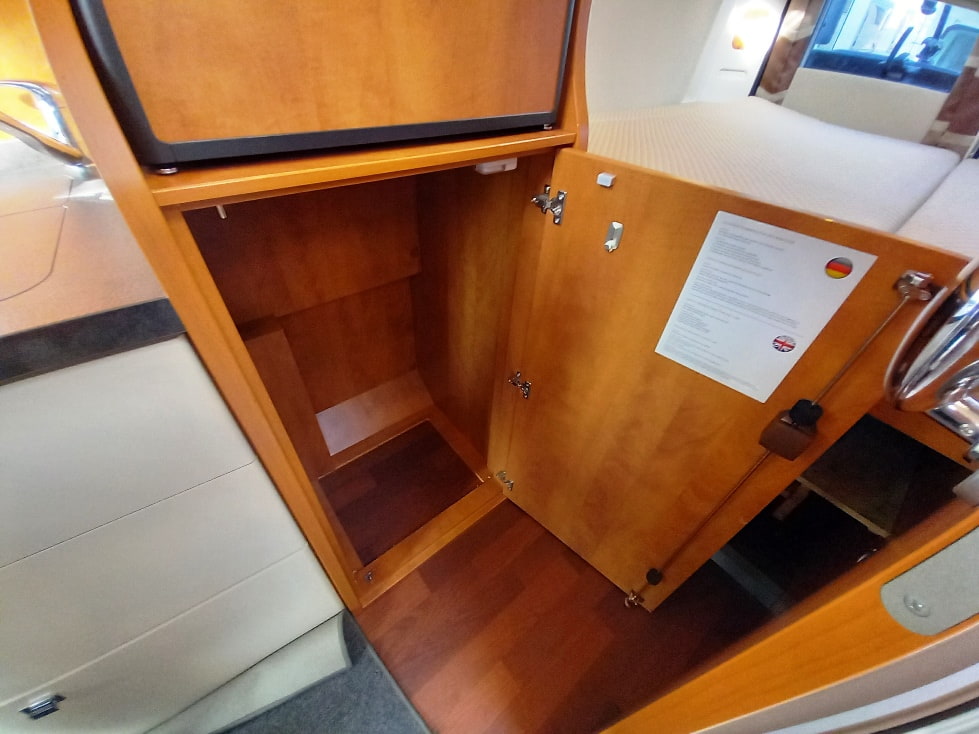 malibu-van-600-db-furgonato-barberacaravan-castelboglione-at-15