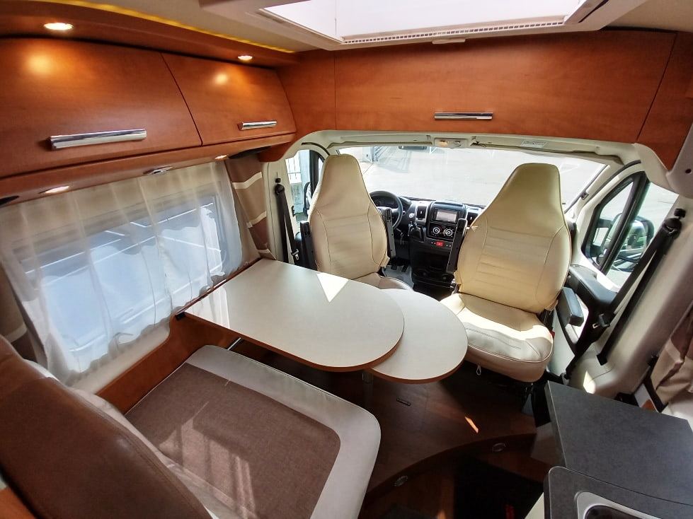 malibu-van-600-db-furgonato-barberacaravan-castelboglione-at-17