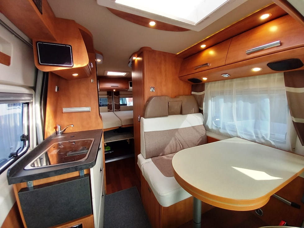 malibu-van-600-db-furgonato-barberacaravan-castelboglione-at-7