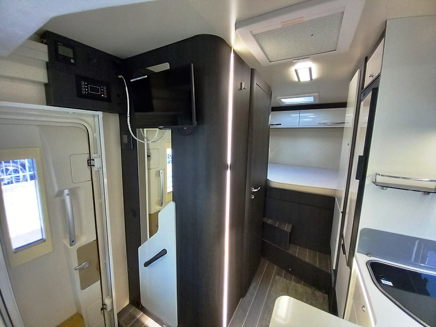 rollerteam-kronos-295-tl-garage-automatico-barberacaravan-castelboglione-at-10