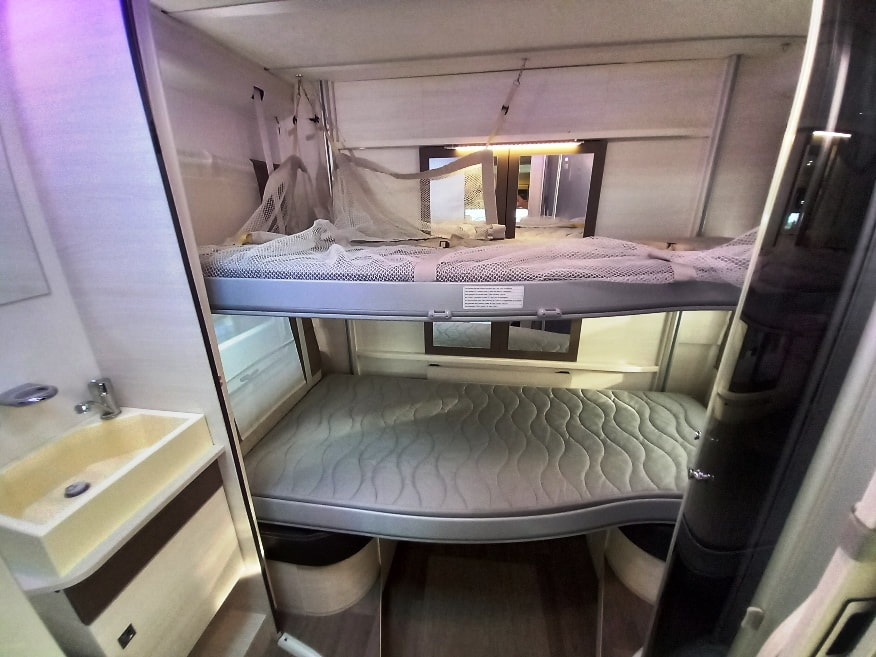 chausson-flash-716-semintegrale-castelli-transit-barberacaravan-castelboglione-at-13